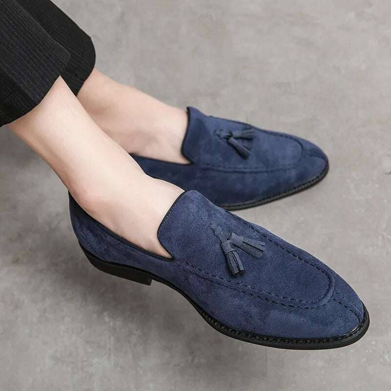 Men's Loafers Brand Suede Leather Shoes Vintage Slip-on Classic Casual Men Driving Shoes Wedding Male Dress Shoes Tassel pointed