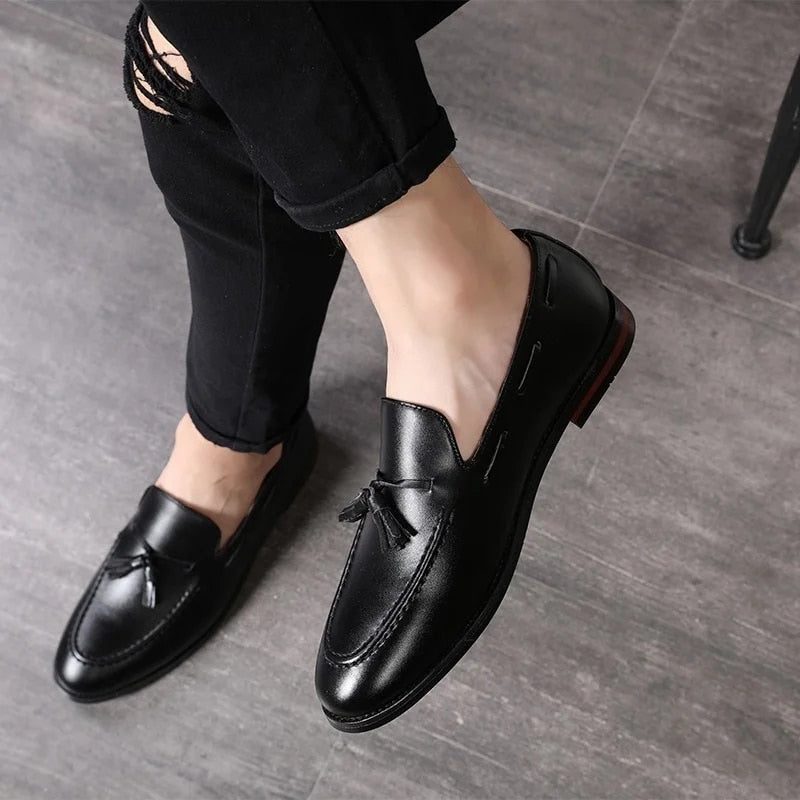 Classic Men Business Shoes British Breathable Simple Tassel Style Casual Dress Shoes Mens Loafers Size 37-48