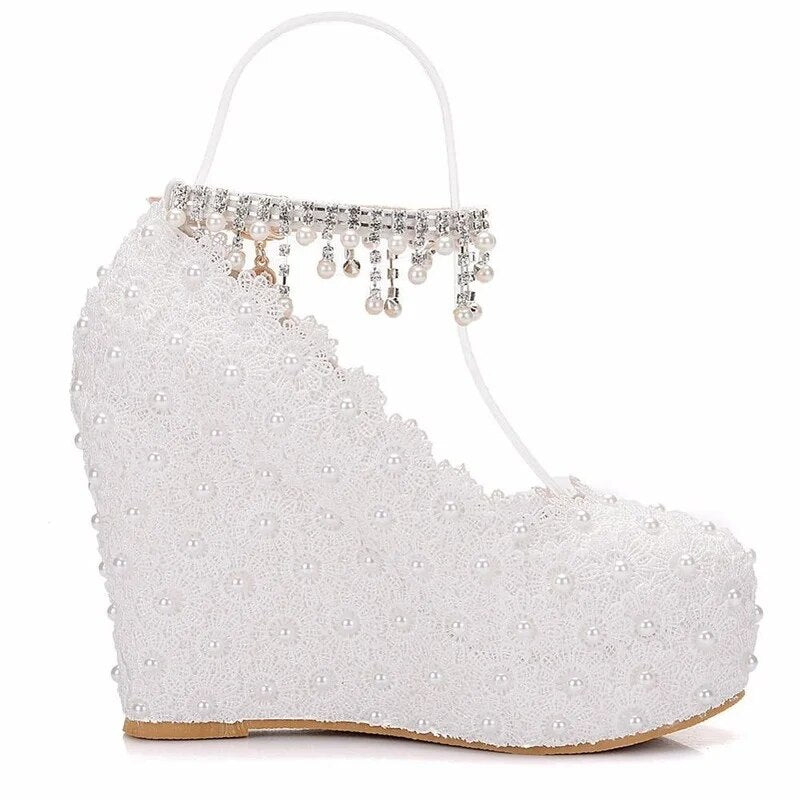 Ddbos Crystal Queen White Wedges Wedding Pumps Sweet White Flower Lace Pearl Platform Pump Shoes Classic Bride Dress High Heeled Lady