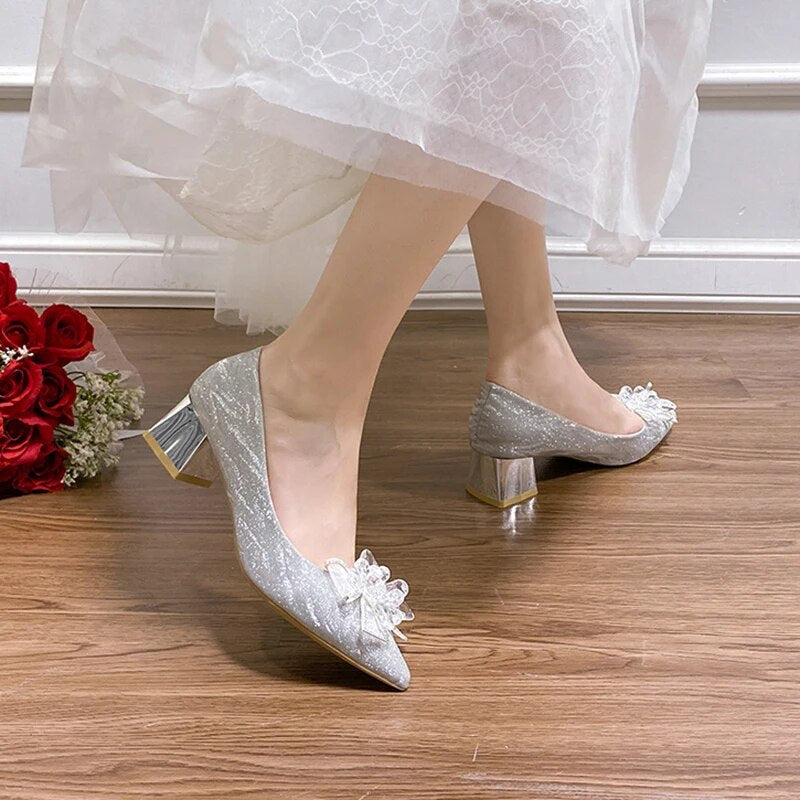 Ddbos Elegant Crystal Flower Bride Shoes Women New Bling Bowknot Med Heels Pumps Woman Slip-on Thick Heels Wedding Shoes