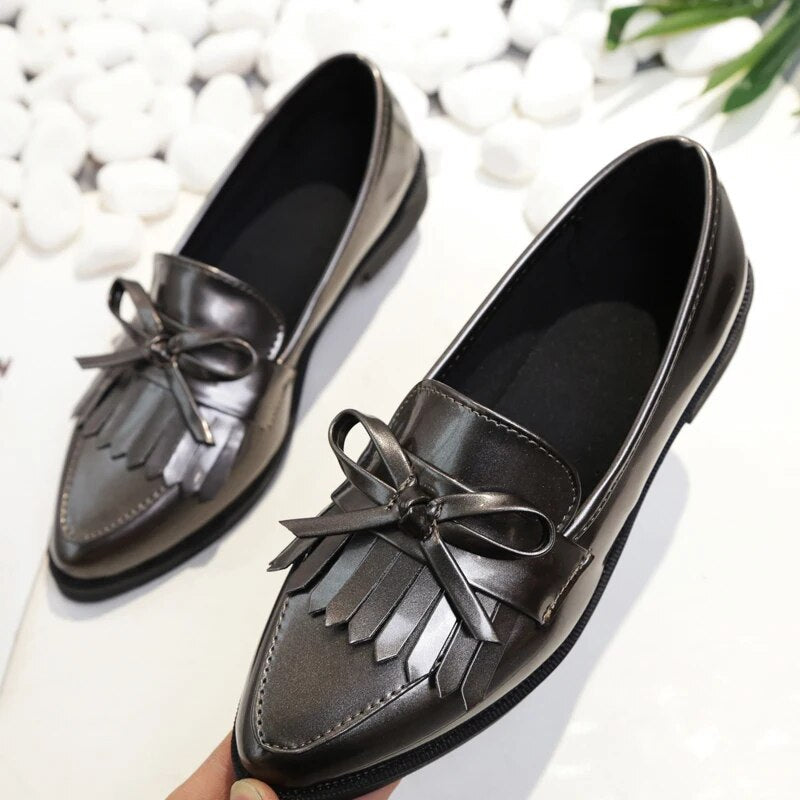 Ddbos Spring Brand Shoes Woman Casual Tassel Bow Pointed Toe Black Oxford Shoes for Women Flats Comfortable Slip on Women Shoes