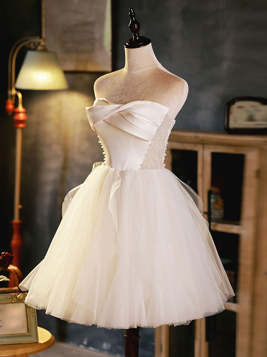 Ddbos White Sweetheart Neck Tulle Short Prom Dress, Light Champagne Homecoming Dress