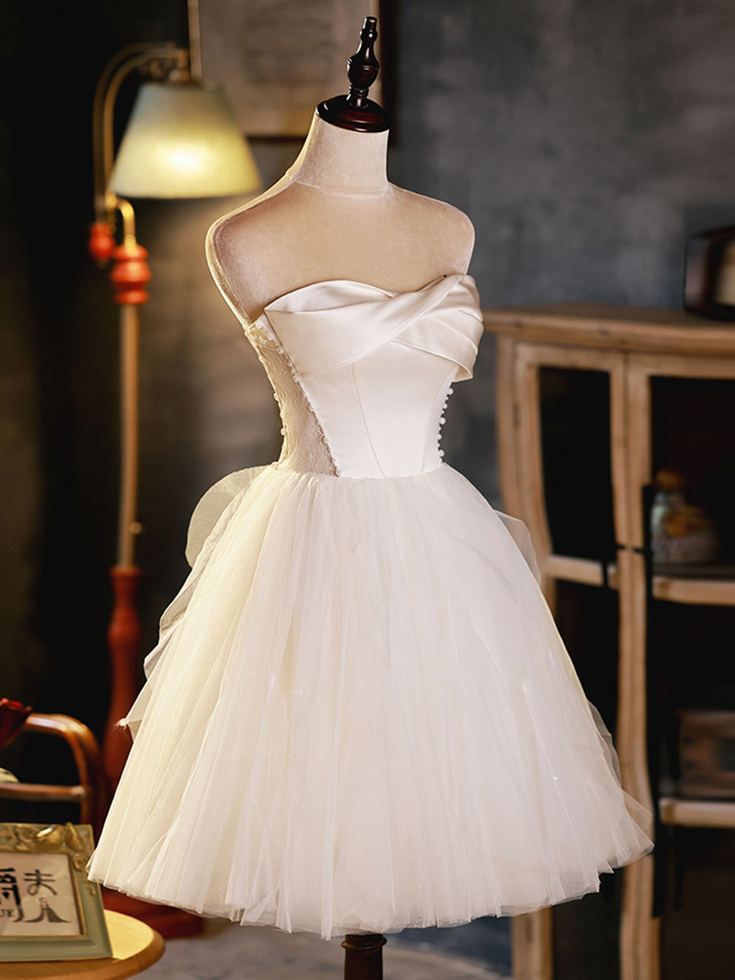 Ddbos White Sweetheart Neck Tulle Short Prom Dress, Light Champagne Homecoming Dress