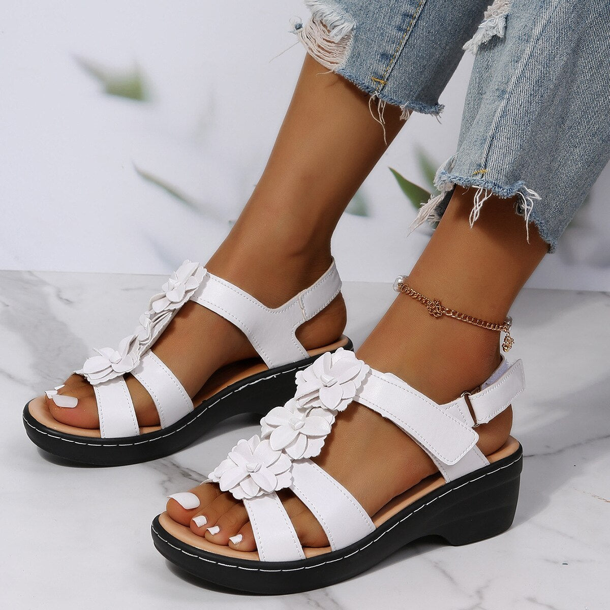 Summer New Women Sandals Fashion Ladies Solid Peep Toe Hook Loop Wedge Flower Shoes Outdoor Casual Comfy Female Footwear