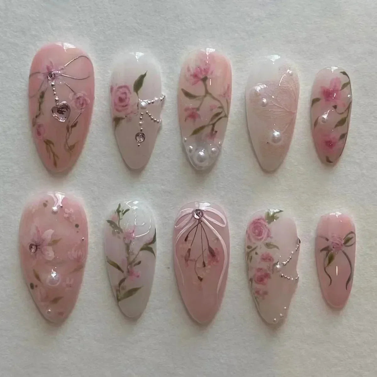 Ddbos 24Pcs Almond False Nails Cute Strawberries with French Design Simple White Wearable Fake Nails Decoration Press on Nail Tips Art