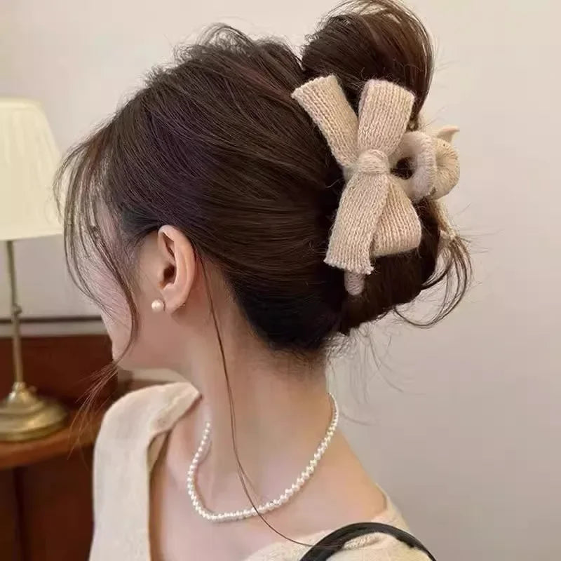 Ddbos Autumn and Winter Plush Bow Grab Clip  Wool Claw Clip Accesorios Para El Cabello  Крабик Для Волос  Hair Accessories for Women