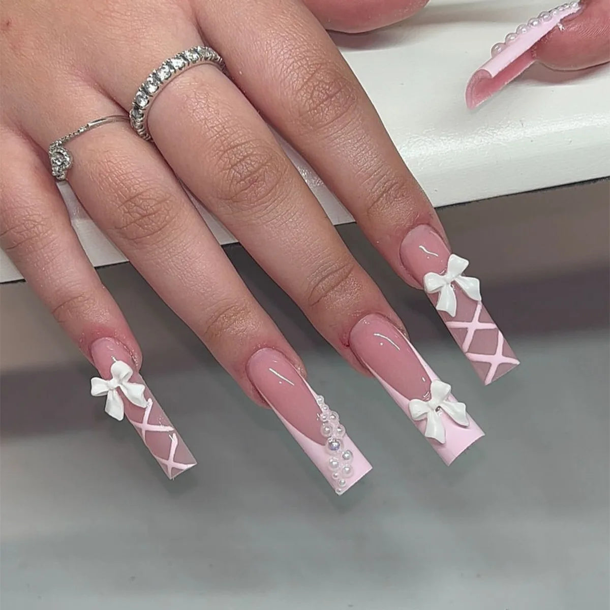 Ddbos 24Pcs Artifical Fake Nails with candy star Designs False Nails Long Coffin Press on Nails Wearable Ballet Fingernaills Nail Tip