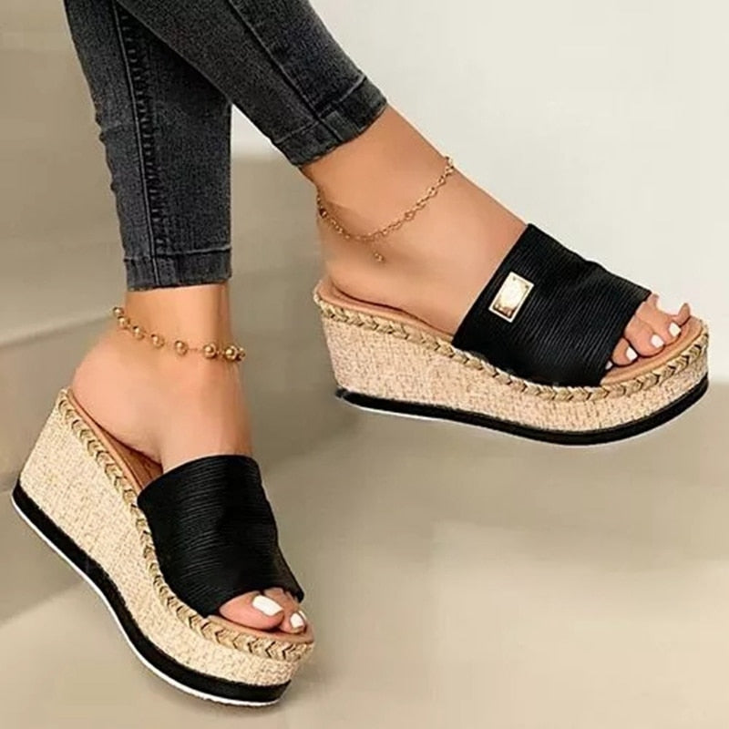 Summer Wedges Slippers Platform High Heels Women Slipper Ladies Outside Shoes Basic Clog Wedge Slipper Flip Flop Sandals