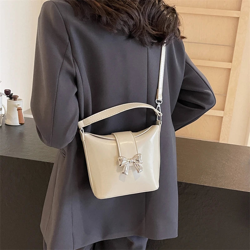 Ddbos Bow Tie Design Pu Leather Shoulder Bags for Women 2024 Winter Fashion Handbags Bucket Crossbody Bag with Short Handle