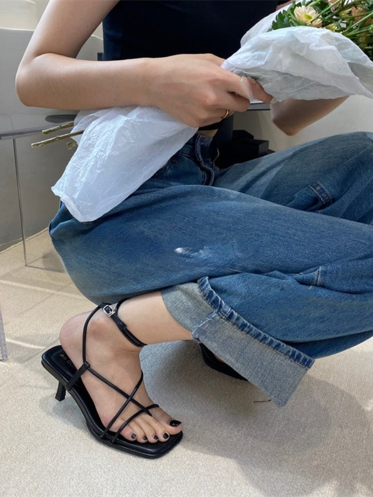 Ddbos Cross Toe Hollow Out Shoes Office Lady Retro Thin Heels Sandals Casual Summer Beach Fashion Vintage Black Shoes Woman Korea