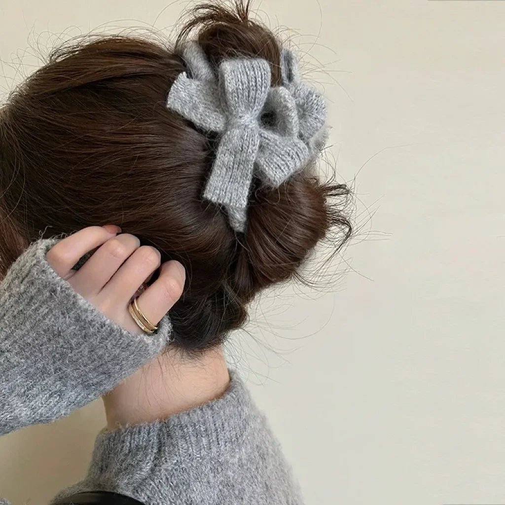 Ddbos Autumn and Winter Plush Bow Grab Clip  Wool Claw Clip Accesorios Para El Cabello  Крабик Для Волос  Hair Accessories for Women