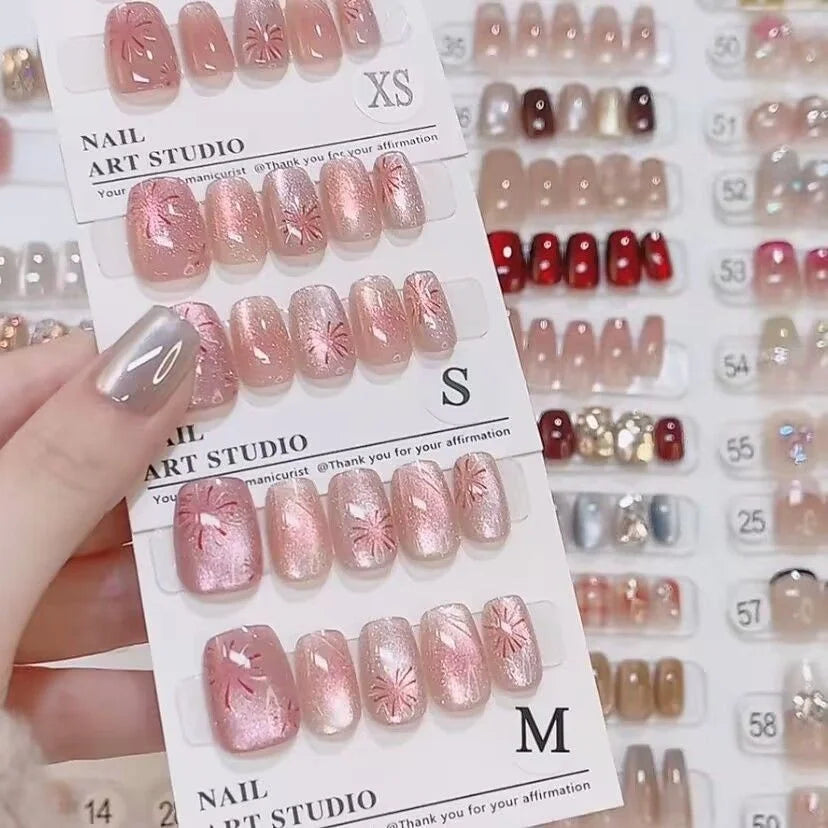 Short Fireworks Cat Eye Handmade Wear Nail Chasing Light Fireworks Fake Nails Pink Cute Dreamy New Year Nail Patches