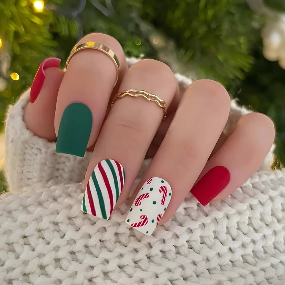 Ddbos New Christmas Fake Nails Cute Elk Snowflake Pattern Red Color Press on Nails Artificial Nails Tip Christmas Gifts for Girls