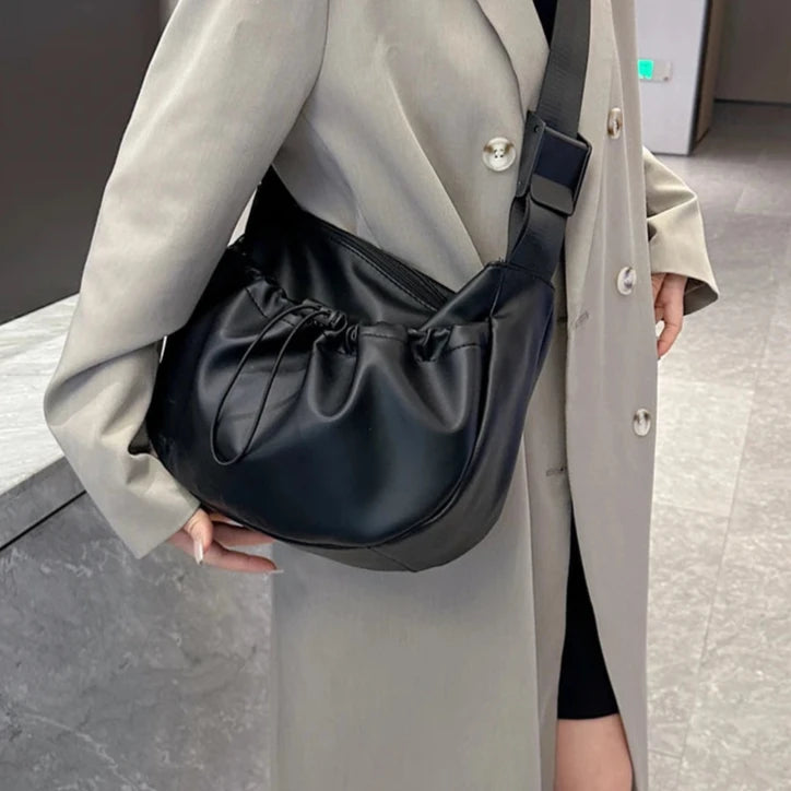 Black Drawstring Solid Color Shoulder Bag for Women 2024 Casual Handbags Simple Travel PU Leather Crossbody Bags